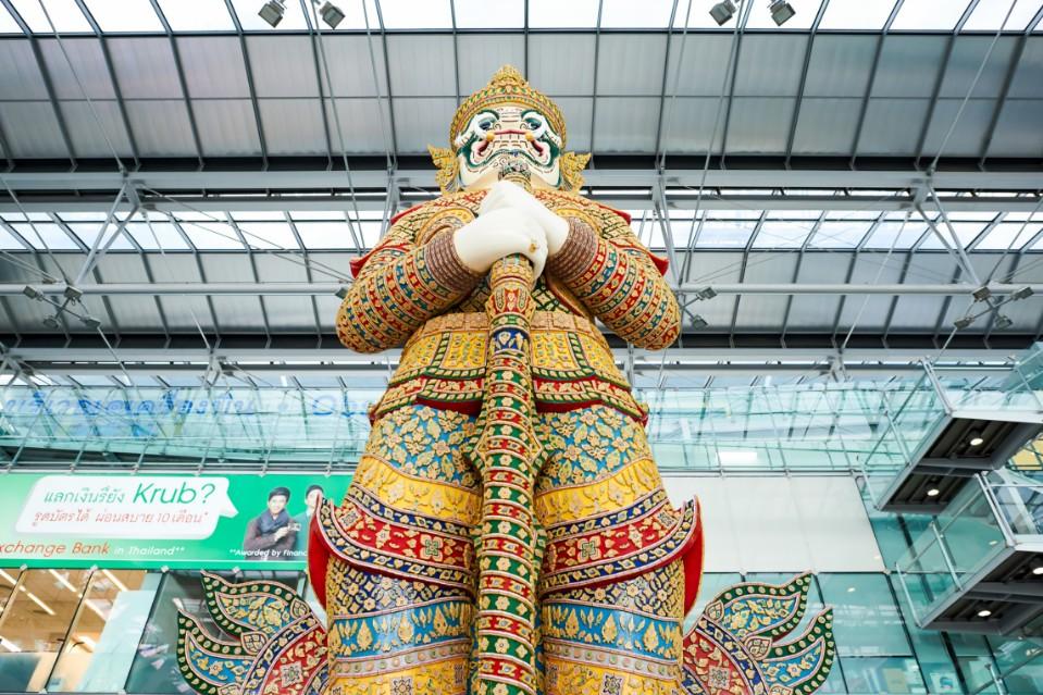 泰国曼谷夜生活攻略,泰国曼谷王权免税店购物攻略