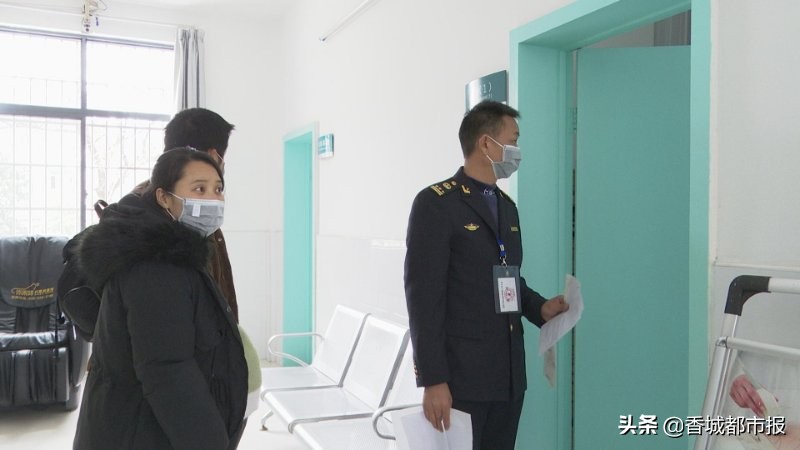 暖心临盆孕妇告急民警紧急护送,暖心孕妇乘车遇险交警及时援救