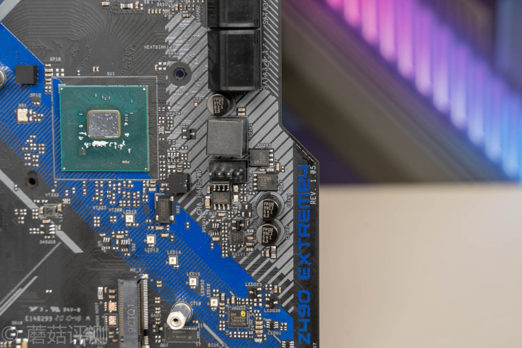 颜值高的z690主板,华擎z490极限玩家4