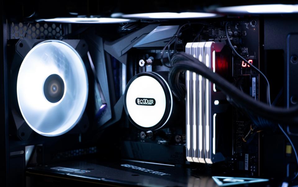 泰坦军团titanarmyp24h3g23.6英寸,一台iphone12的钱可以买什么