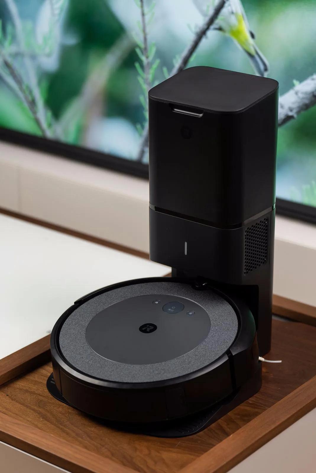 iroboti3自动集尘,irobot扫地机器人i7能否自动集尘