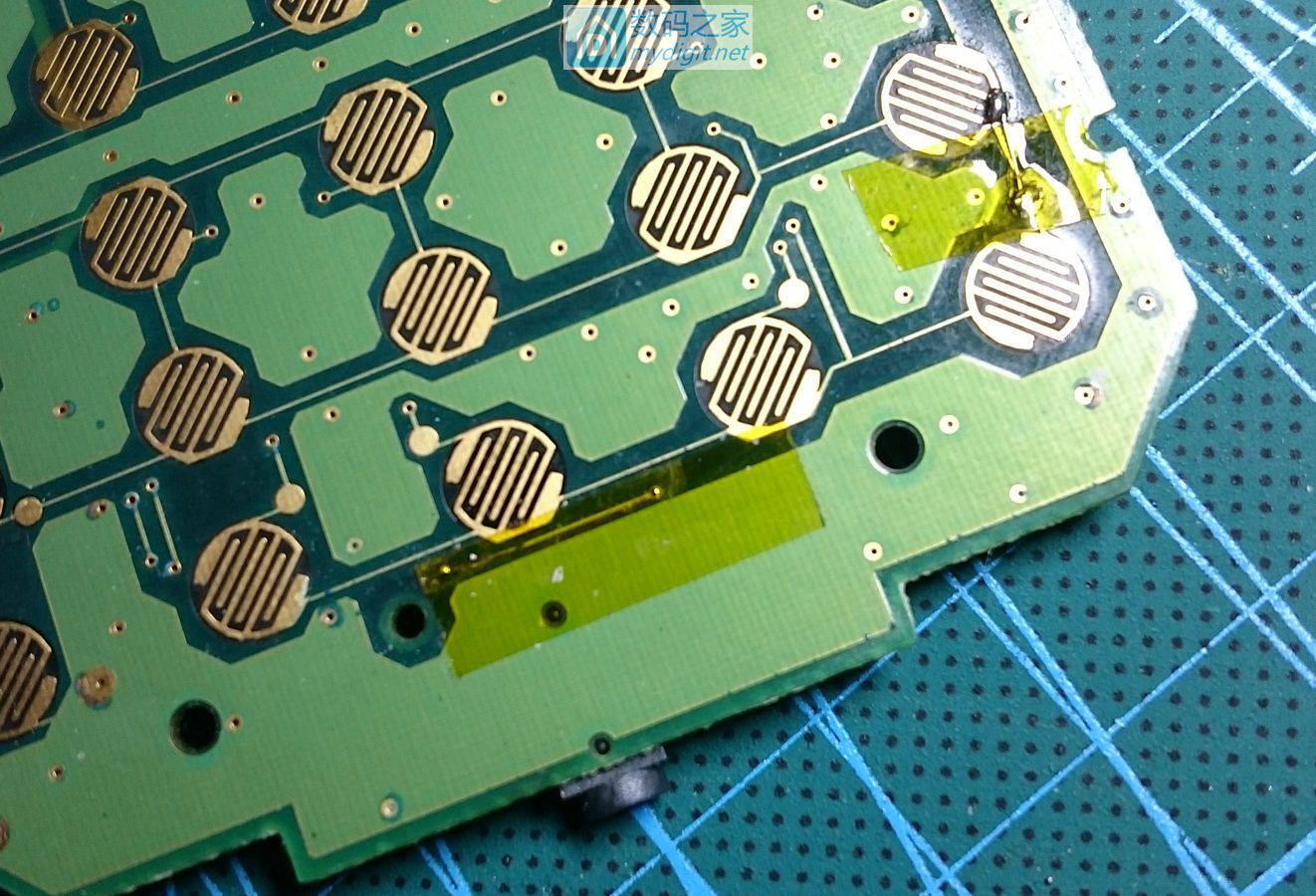 技术大牛太强了！德州仪器TI-89图形计算器拆机维修和CPU超频