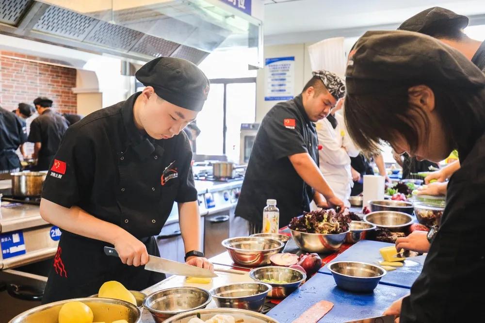 新东方烹饪学校主打学什么好,新东方烹饪教育上海