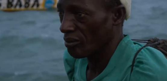 非洲人的捕鱼绝技，一天能捕7吨鱼，出海全凭肉眼找鱼