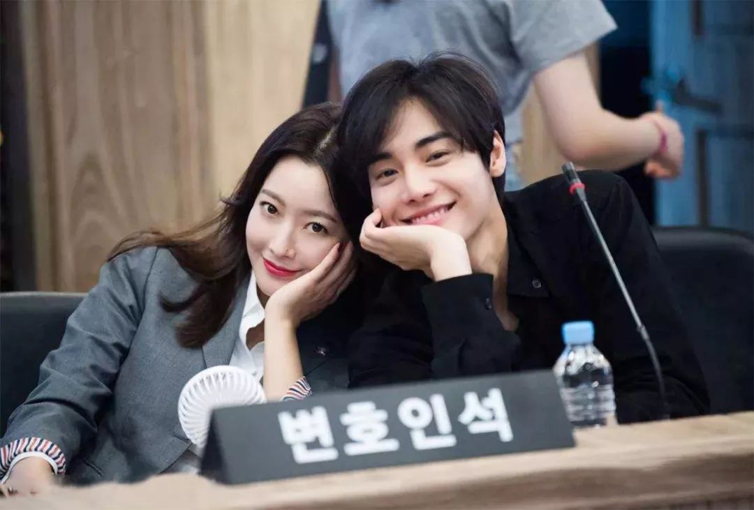 45岁金喜善素颜,金喜善冻龄秘密