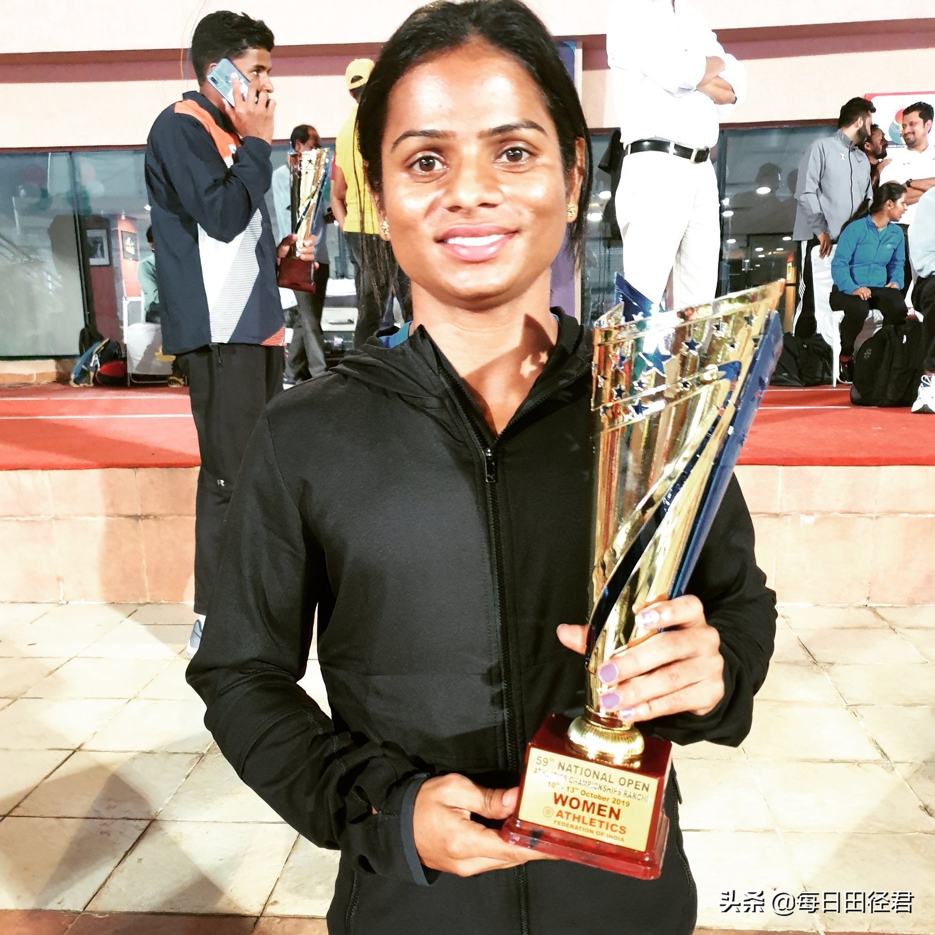 23秒17！女飞人杜蒂夺印度田径赛200米冠军曾以0.01秒击败韦永丽