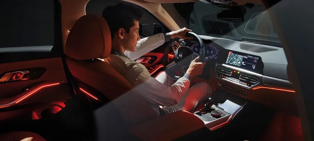 全新宝马5系2024款六方位介绍,2022宝马5系四驱系统xdrive