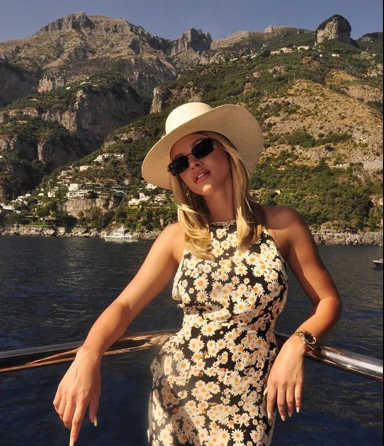 可盐可甜小可爱穿搭,可盐可甜的减龄青春感