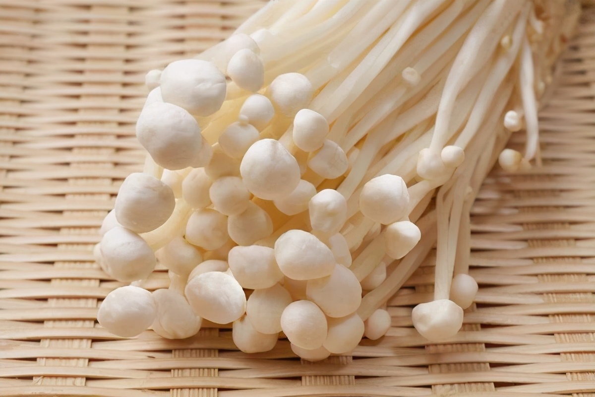 消化不了金针菇怎么回事,为什么人体没法消化金针菇