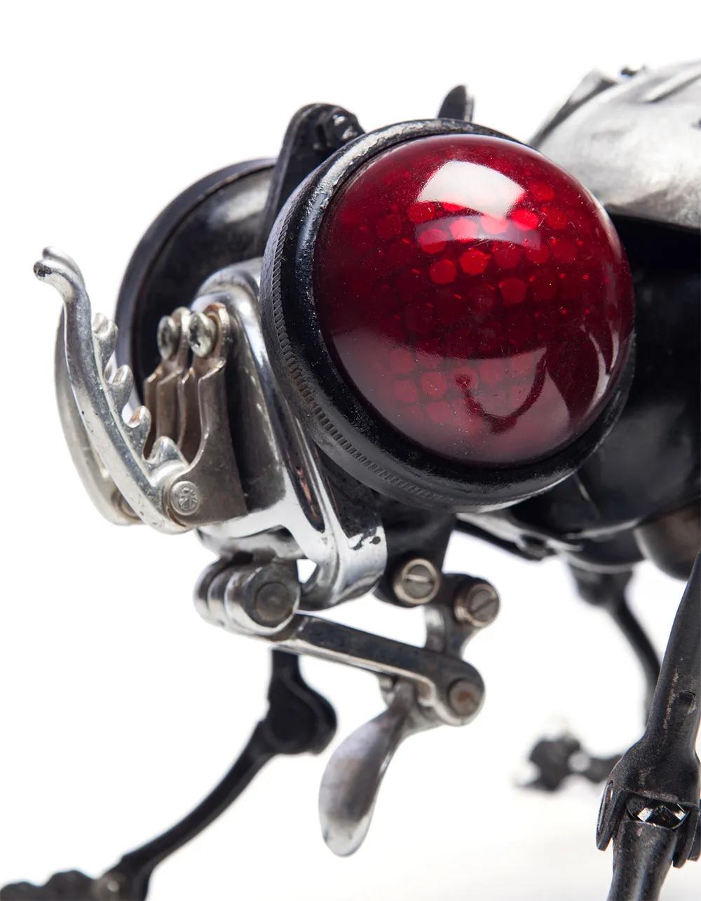 惊了！他靠卖垃圾赚了195万，还在法国买了一套房！