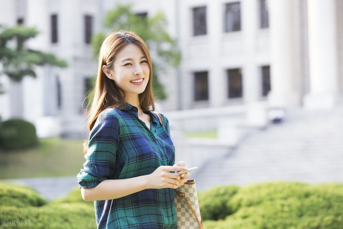 2个女孩怎么搭讪,怎样和女孩子聊天