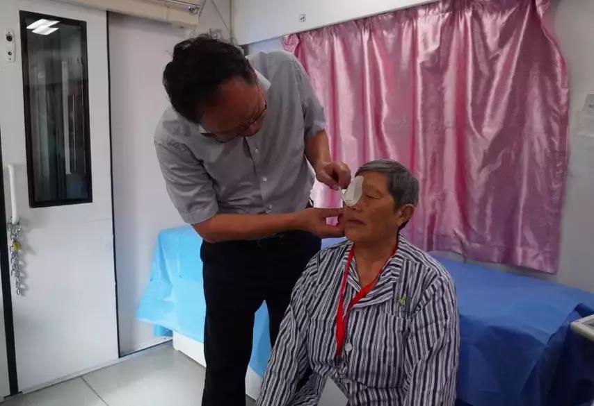 白内障手术去哪里做靠谱,1000度近视白内障手术