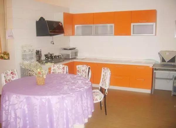 海归放弃年薪,年轻人学家政专业有前途吗