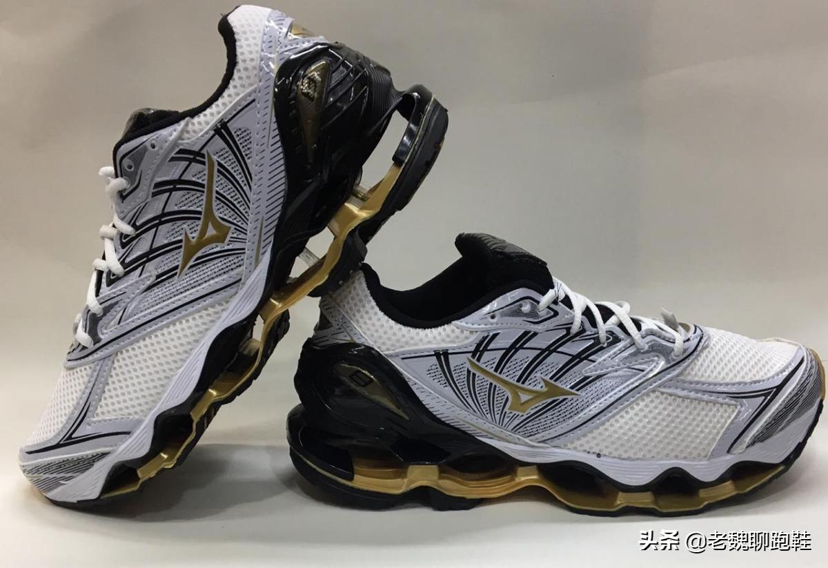 各品牌跑步中底顶级缓震科技,跑鞋中底最强缓震科技