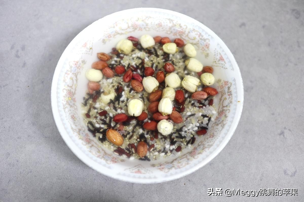 每天一碗粥天天不重样好吃又营养,适合冬天的粥100种做法