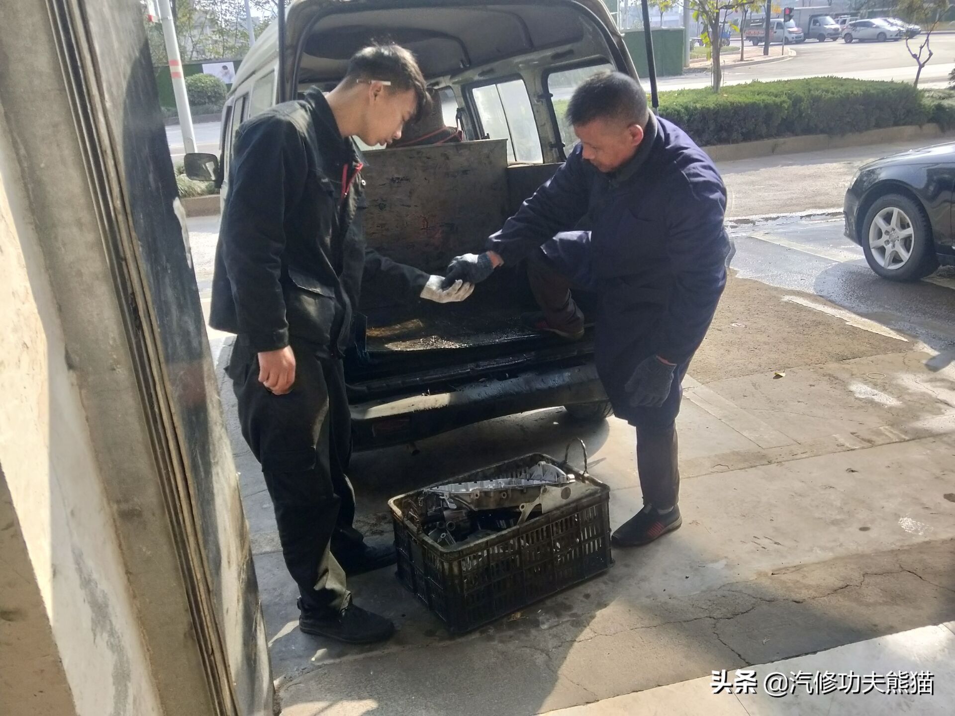 斯柯达明锐2010款2.0烧机油吗,09款斯柯达明锐1.6烧机油怎么解决