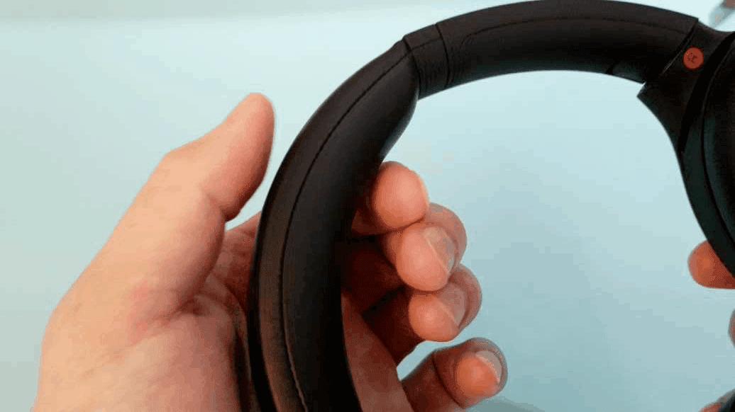 索尼wf1000xm4降噪耳机兼容ios吗,索尼xm5和airpodsmax降噪哪个好