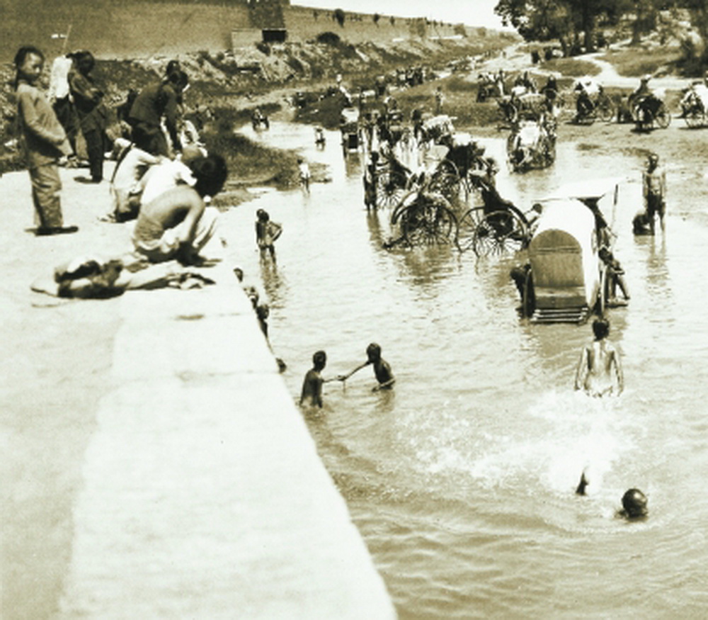 老北京夏天避暑,北京避暑老照片