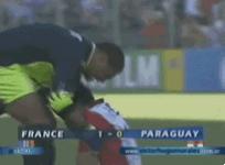 他职业生涯打进过54球，踢出过60米吊射，他是南美最强门将之一