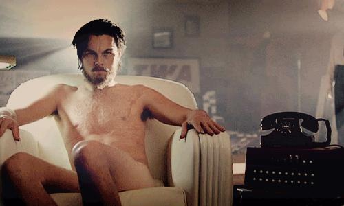 地球太烦了，这个男人居然想带全人类飞向天空