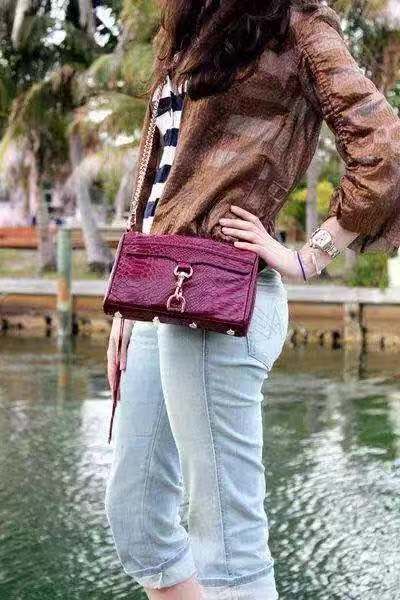 今天值得买的包包推荐学生,今日好看的包包推荐