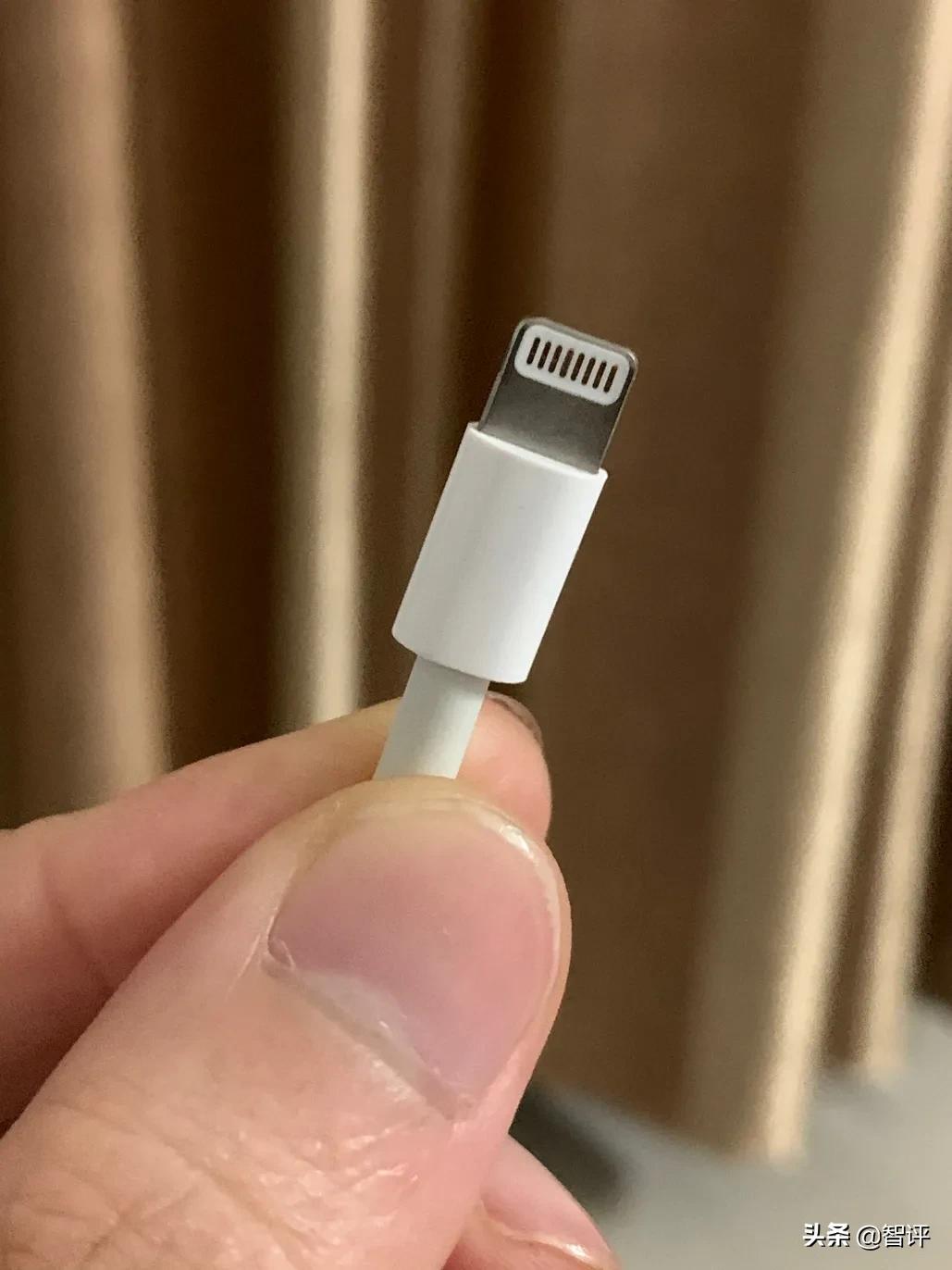 为什么苹果3000毫安电池那么耐用,苹果12mini和se2哪个电池耐用