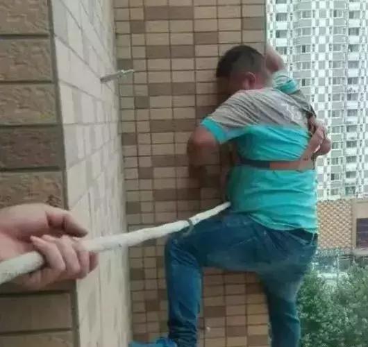 为什么空调铜管师傅1m要收100元,空调免费安装为什么还要收打孔费