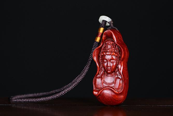 哪些木雕把件值得把玩,最简单的木雕小件