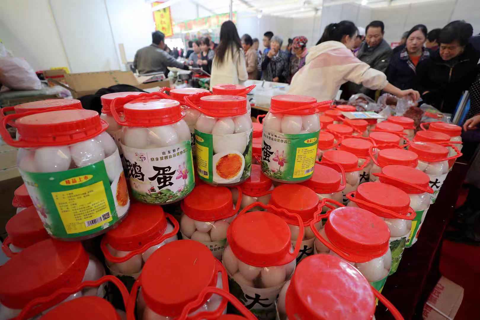 顺义这个地方热闹了，物美价廉好货全来了，有保暖内衣还能以旧换新