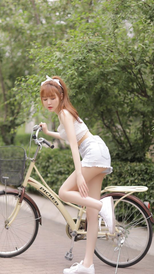 iphone手机壁纸高清女生,iphone壁纸写真女