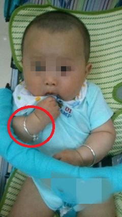 1岁半婴儿连续呕吐,1岁婴儿连续呕吐