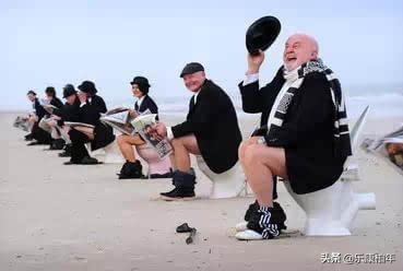 为什么有些人坐马桶拉不出来,为什么蹲在马桶上拉不出大便