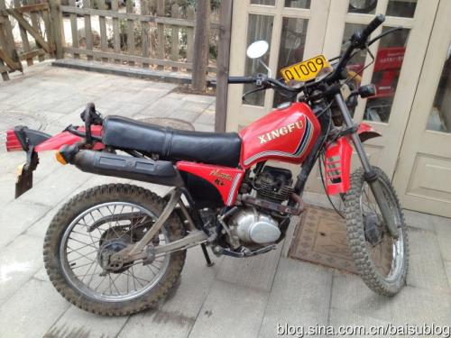 幸福猎手越野摩托,老70年代款幸福125摩托车视频