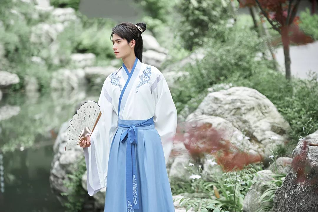 五十六个民族的经典服饰,56个民族服饰精简展示