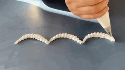 没有裱花袋裱花嘴泡芙奶油怎么挤,奶油裱花嘴怎么自做