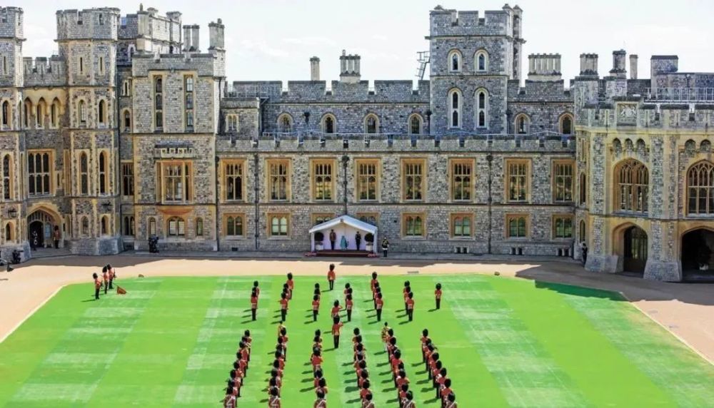 英国王室的袜子,英国王室开袜子店