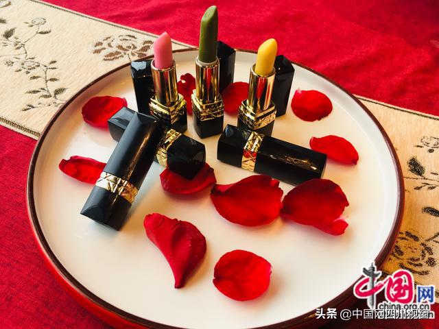 新经济新动能蓬勃发展,新消费引领经济转型