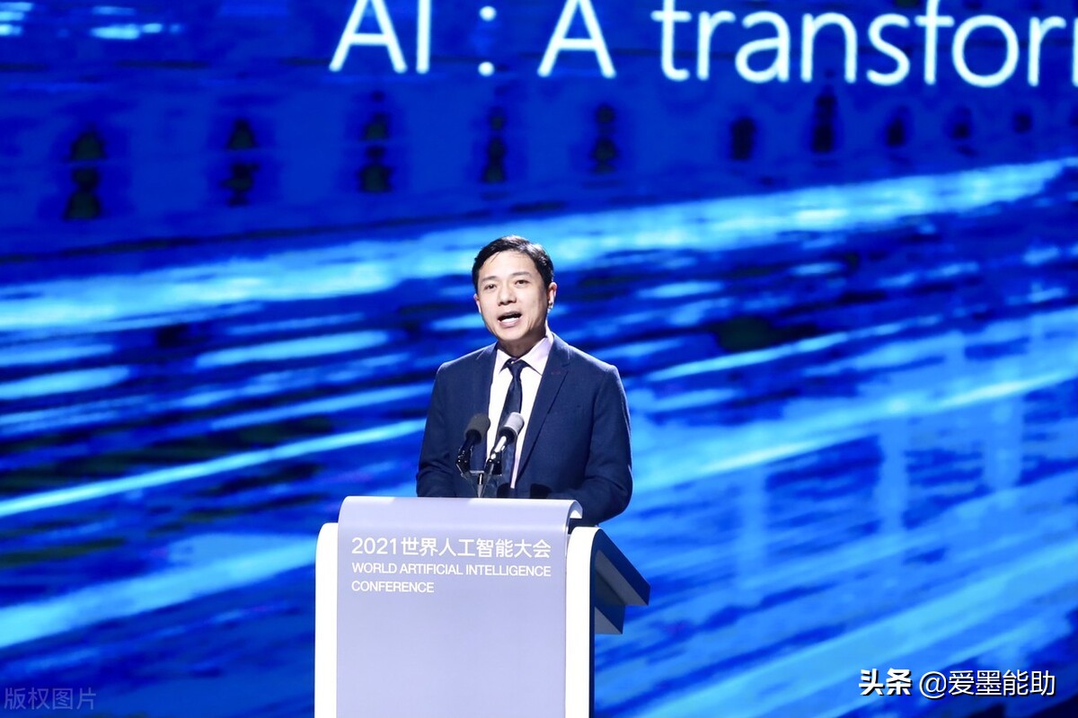 李彦宏最近做了什么？从BAT阵营堕落的“新百度”，回归头牌