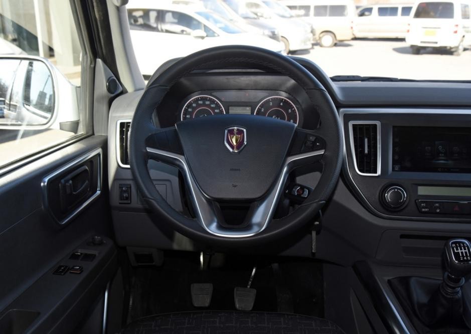 6座车10万以下的车,6座金杯海狮