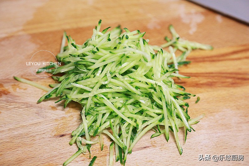 夏天必备清爽可口的凉面,好吃到停不下来的凉面超级赞