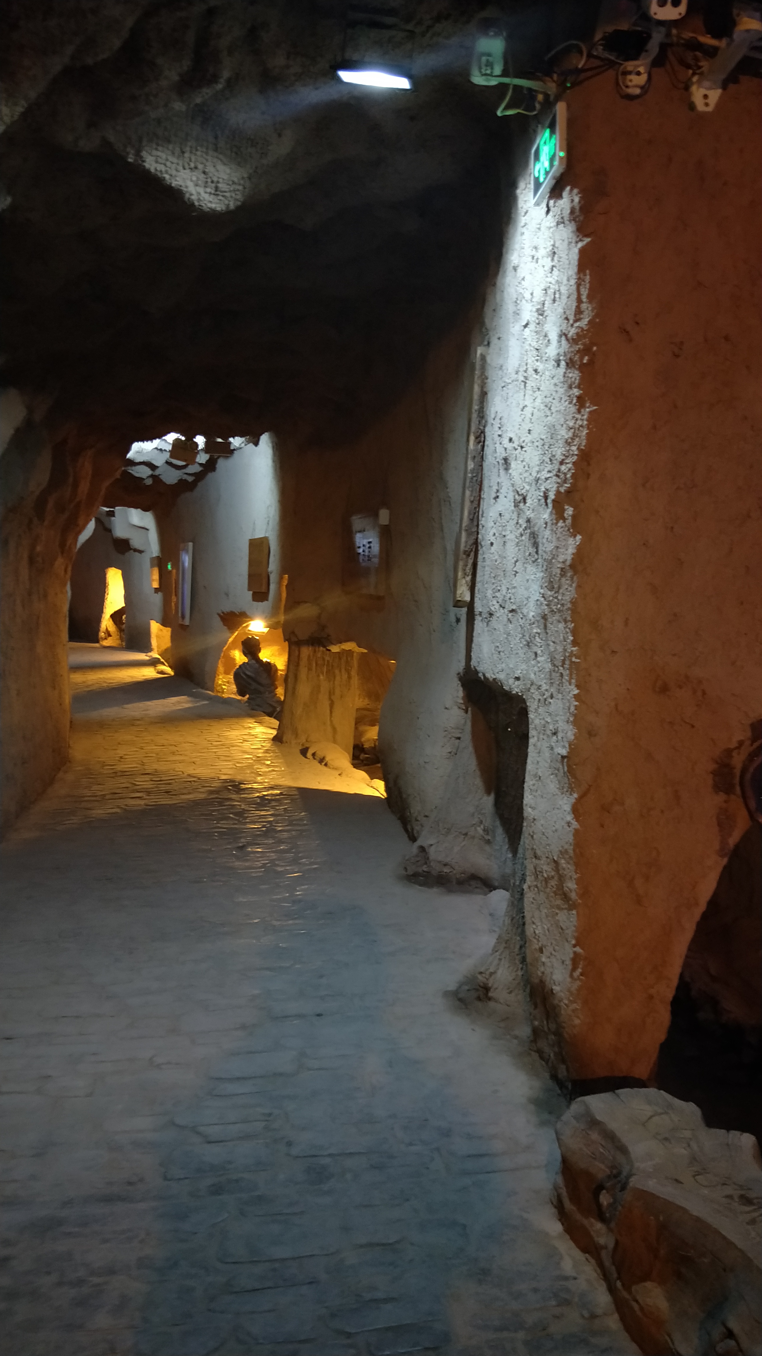 吐鲁番特点和气候,吐鲁番气候和风土人情