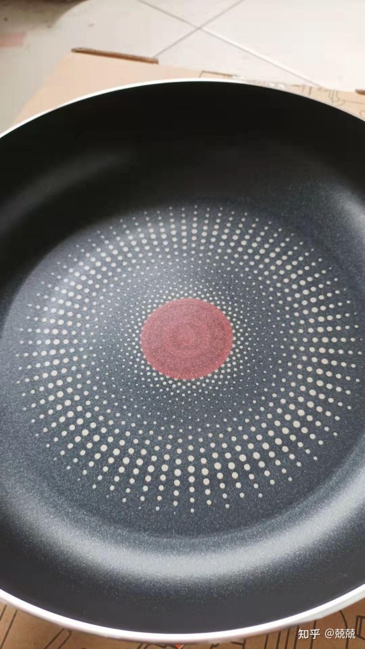 假如厨房只剩下三个鸡蛋,平底锅不粘锅苏泊尔需要开锅吗