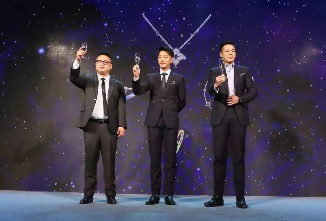 买不起的联名,优衣库t恤联名款