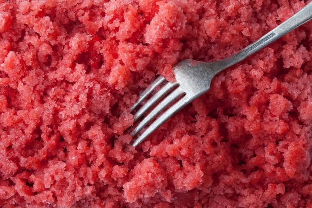 不用刨冰机就可以弄出来的冰沙,没有刨冰机怎么快速刨冰