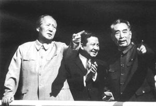 柬埔寨洪森为什么对国王那么尊重,洪森评论柬中友谊