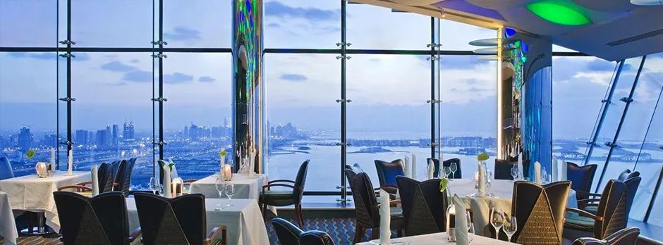 见识一下全球最豪华的七星级酒店,中国第一家七星级酒店远超迪拜