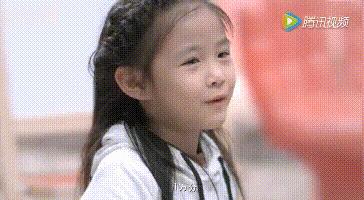 女童被妈妈饿成干尸，亲爸狂扇婴儿巴掌：你不知道，孩子有多爱你