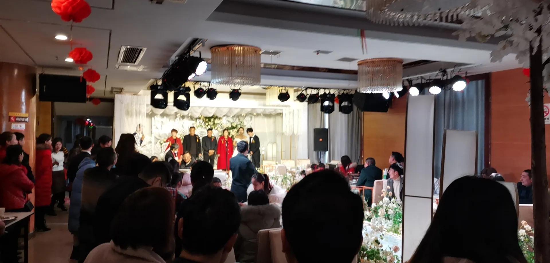 巴中婚俗,四川巴中婚礼介绍人摆礼说词