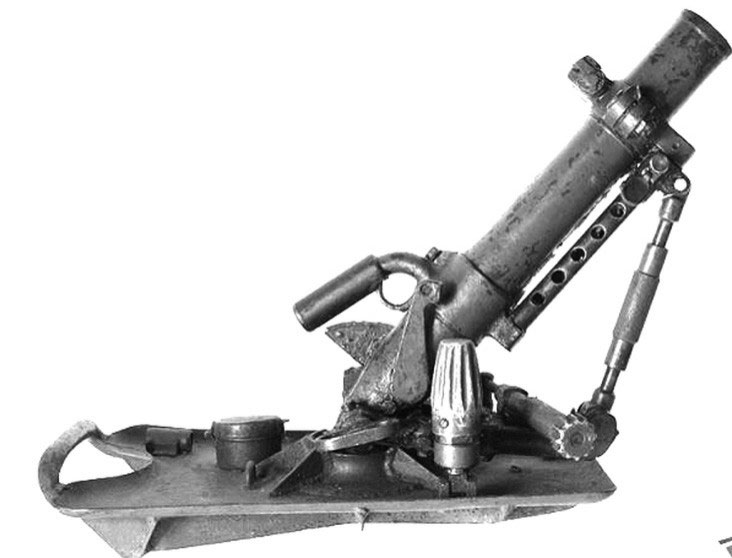 二战时期德国60毫米迫击炮,美军60毫米迫击炮大战日军掷弹筒