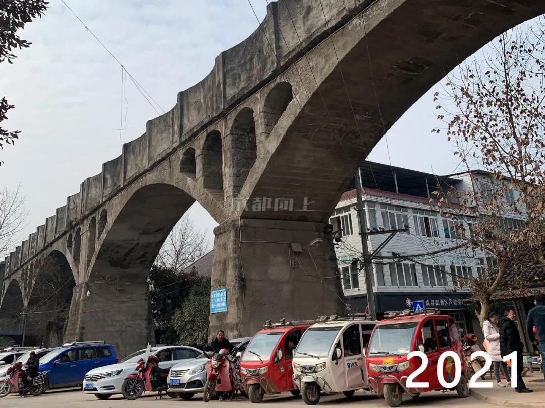 东部新区与天府新区,东部新区和天府新区